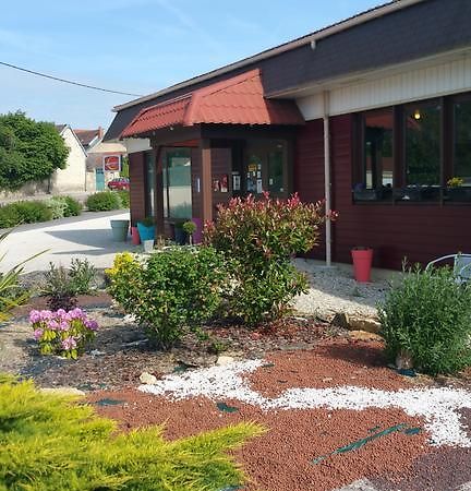 Le Magiot Hotel Montliot-et-Courcelles Kültér fotó