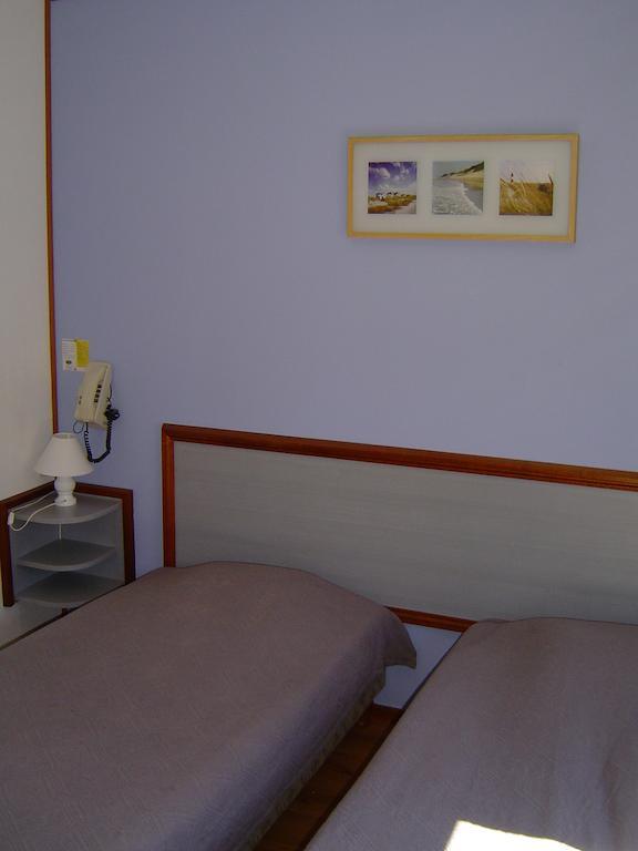 Le Magiot Hotel Montliot-et-Courcelles Szoba fotó