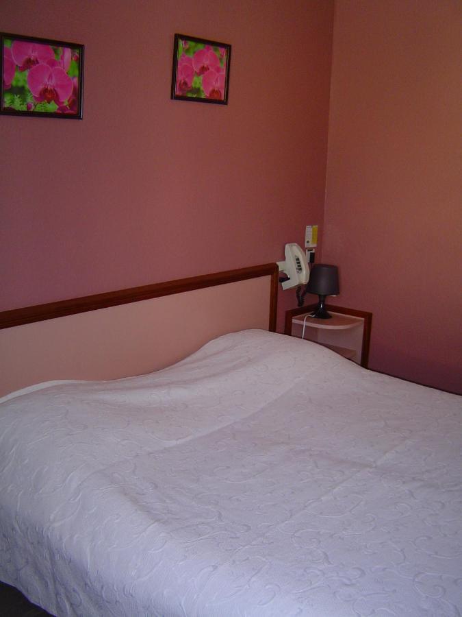 Le Magiot Hotel Montliot-et-Courcelles Kültér fotó