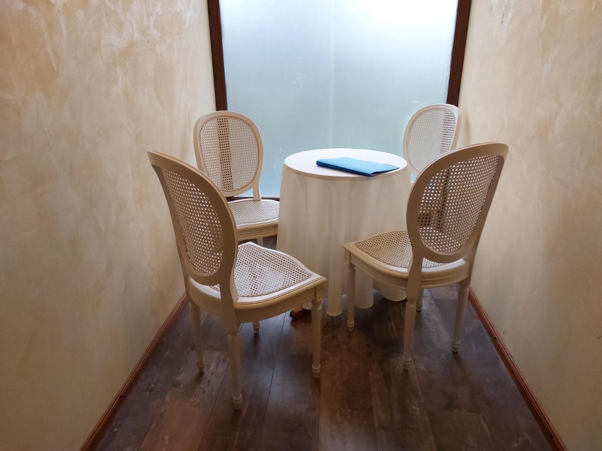 Le Magiot Hotel Montliot-et-Courcelles Kültér fotó
