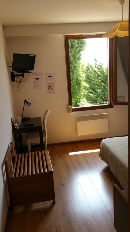 Le Magiot Hotel Montliot-et-Courcelles Szoba fotó