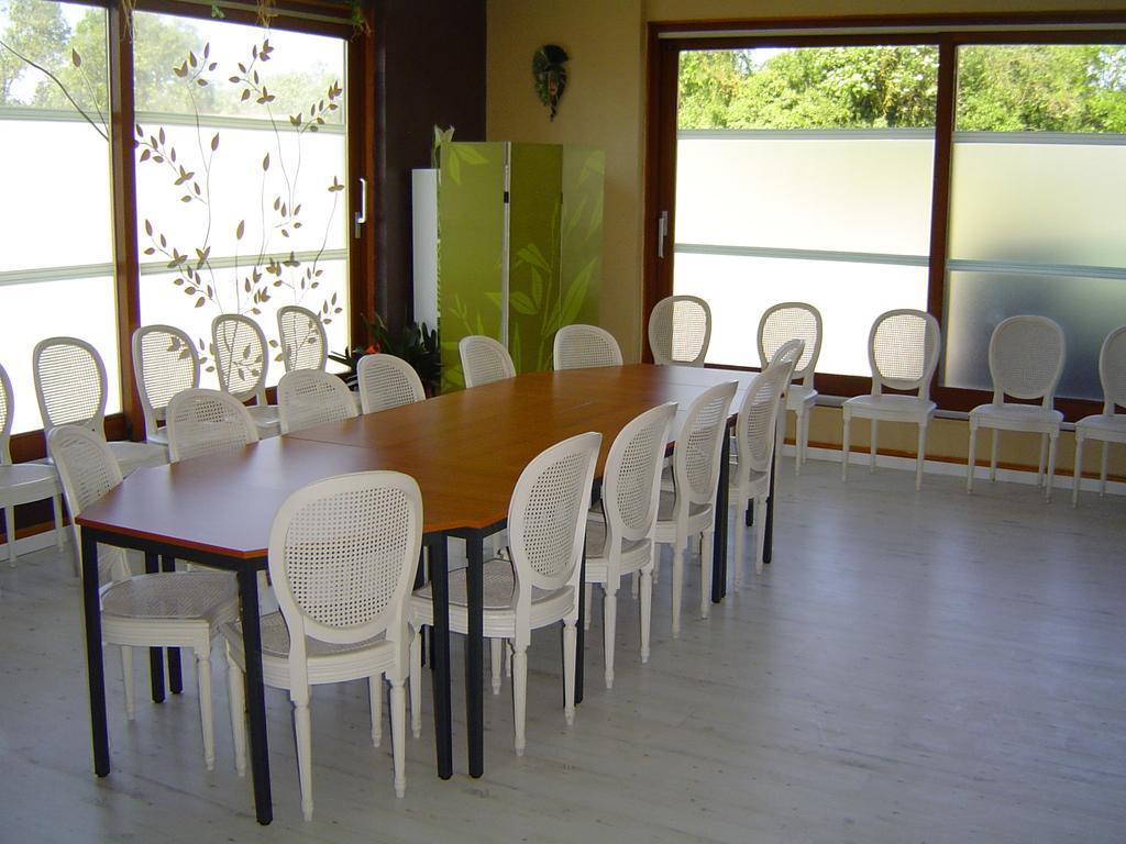 Le Magiot Hotel Montliot-et-Courcelles Kültér fotó