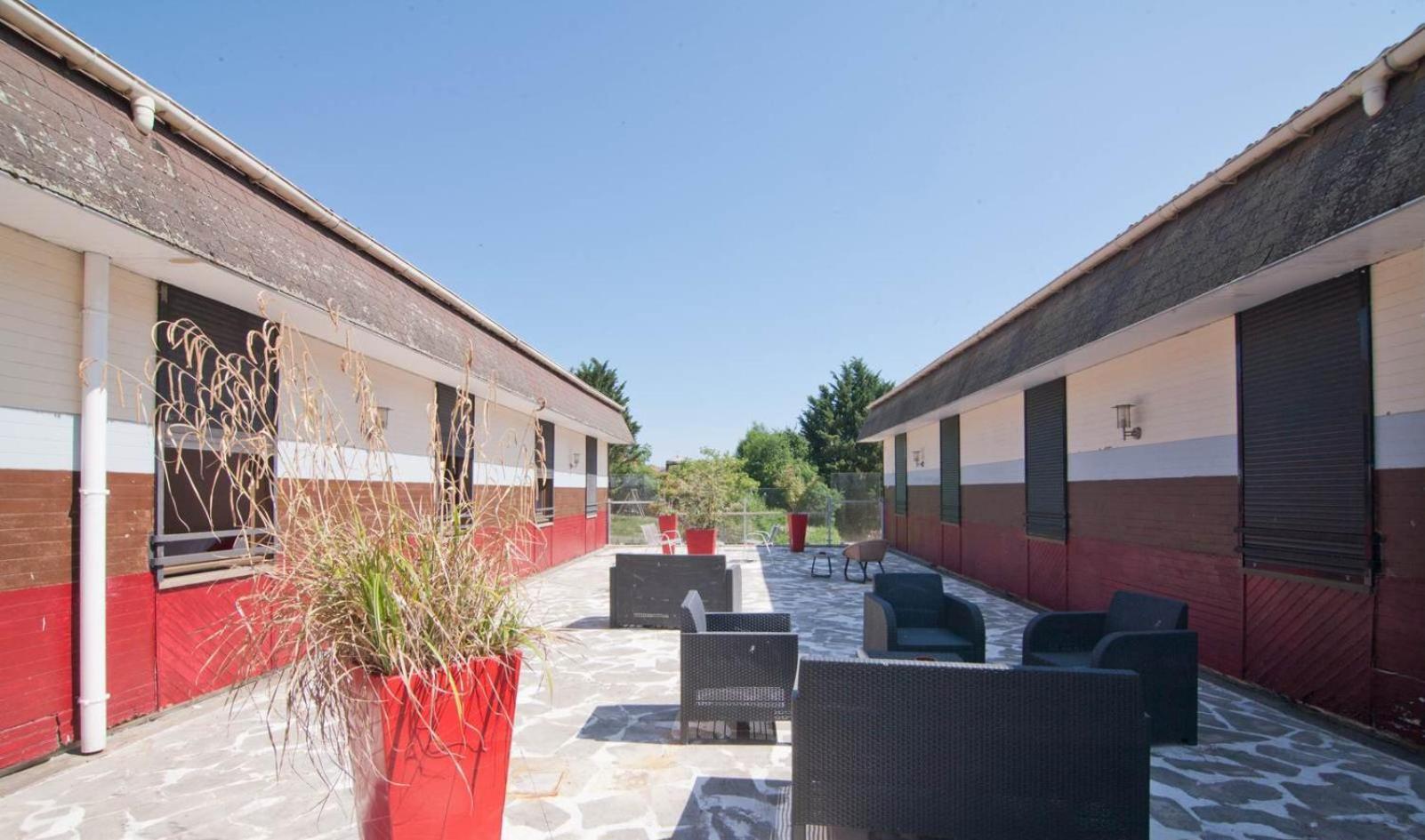 Le Magiot Hotel Montliot-et-Courcelles Kültér fotó